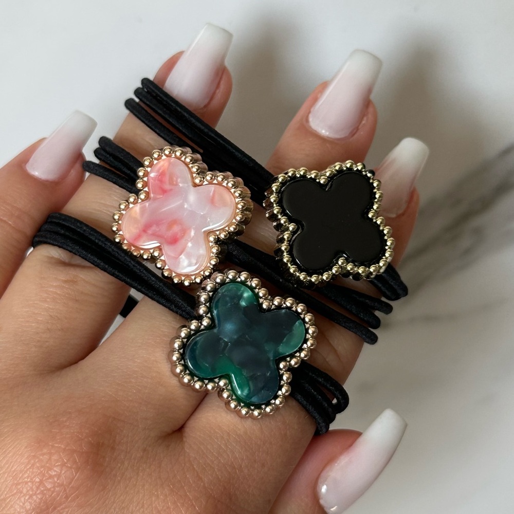 Cute luxury clover mother of Pearl gold hair tie / scrunchie